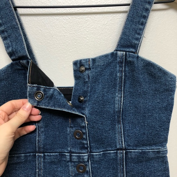 Good American The Snap To It mini Jean Dress - Picture 5 of 16